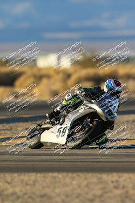 media/Dec-07-2024-CVMA (Sat) [[21c5f1ef85]]/Race 12-Supersport Middleweight/